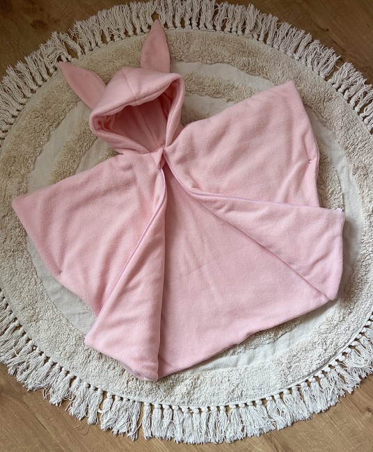 ciepłe ponczo samochodowe dla dziecka